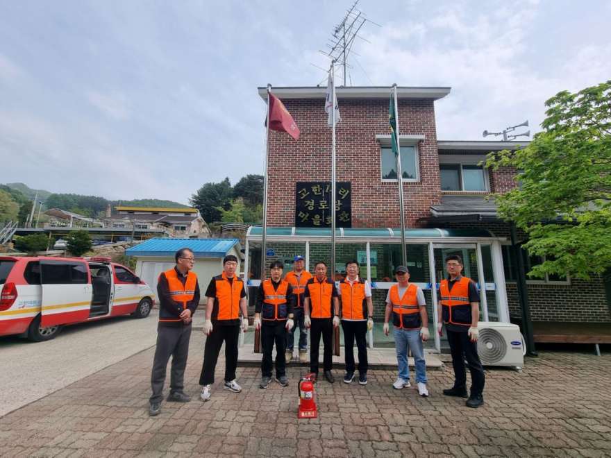 260705(일)사진자료(정선군 고한의용소방대, 경로당 안전환경 개선 ‘주민 안전망 구축 앞장’) (2).jpg
