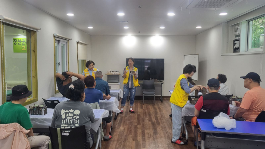 260708(수)사진자료(정선 고한적십자봉사회, ‘나눔으로 꽃 피운 동행’ 장애인 위한 맞춤형 프로그램 운영) (3) (1).jpg