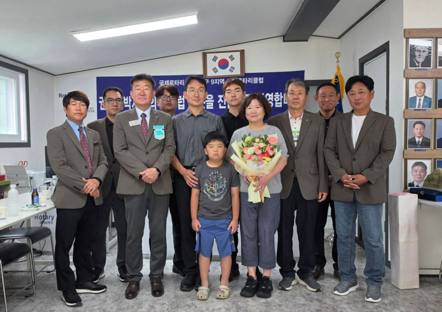 260708(수)사진자료(고한로타리클럽이 키운 인재 권오성 박사, 초아의 봉사 실천) (1).jpg