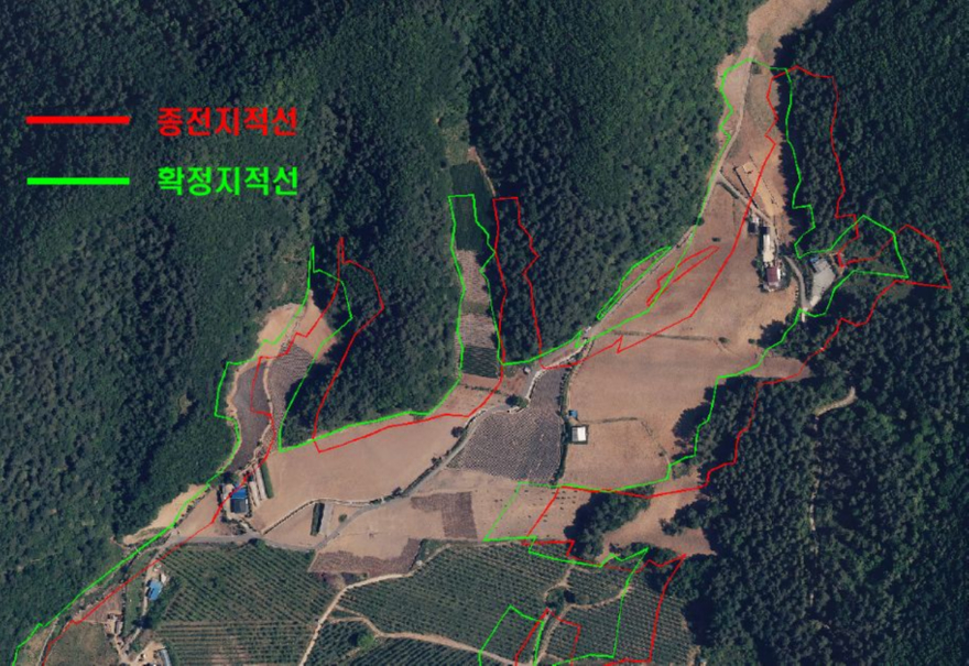 260729(수)사진자료(정선군, 봉양8지구 포함 4개지구 지적재조사 완료 ‘토지 경계 바로잡고 주민 불편 해소’_사업전후 위치).jpg