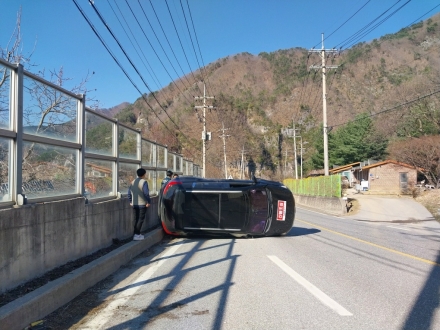 산불감시원 차량 사고로 전도