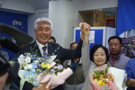 “농어촌 기본소득 바람·사전투표 압승…최승준 징검다리 4선 견인”