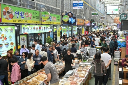 “메밀전병 굽고, 아리랑 흐르고”… 정선아리랑시장 ‘백년시장’ 뜬다