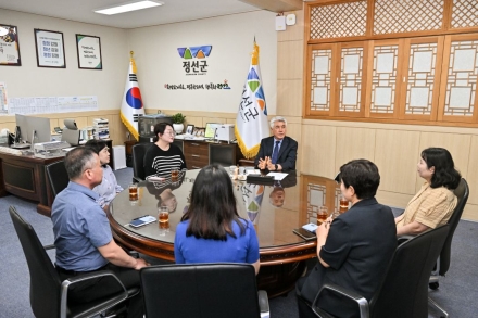 “무엇을 도와드릴까요”…정선군 콜센터, 민원 해결사로
