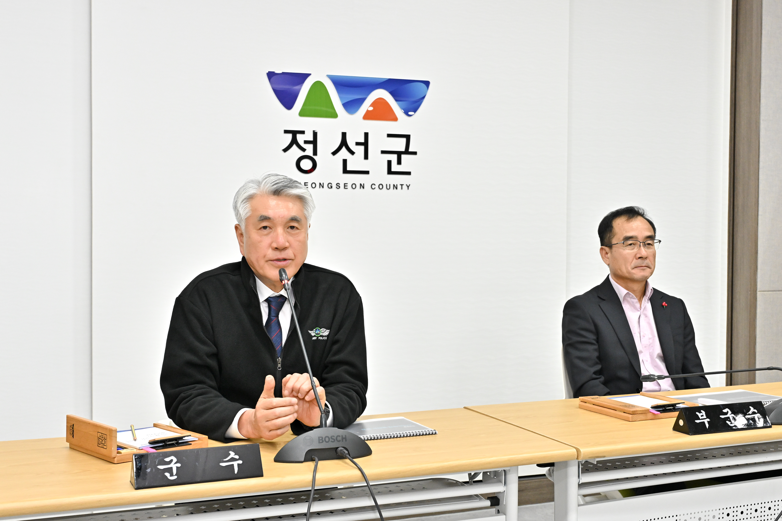 리더십이 이끄는 디지털 행정! 정선군, 지휘부 주도로 확대 추진